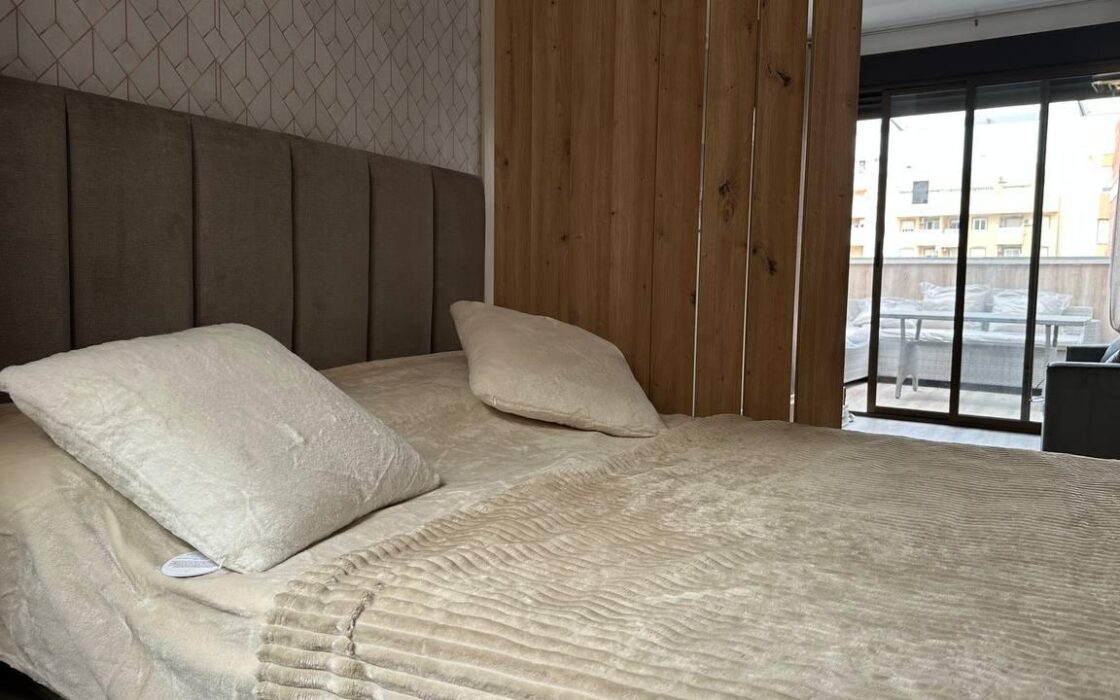 Квартира с террасой в Торревьехе у моря 150 кв.м