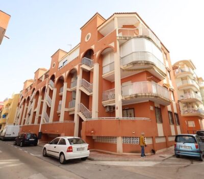 Апартаменти 67 кв.м з терасою в Торрев’єсі біля моря