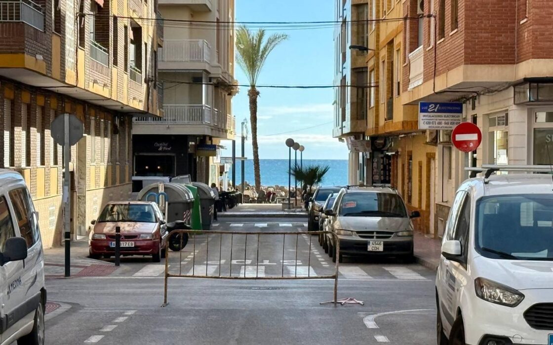 Апартаменты 119 кв.м у моря в Торревьехе с лифтом