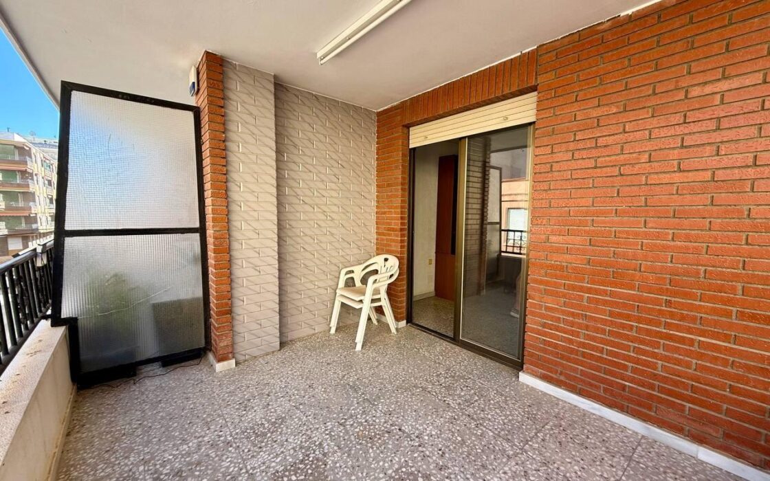 Апартаменты 119 кв.м у моря в Торревьехе с лифтом