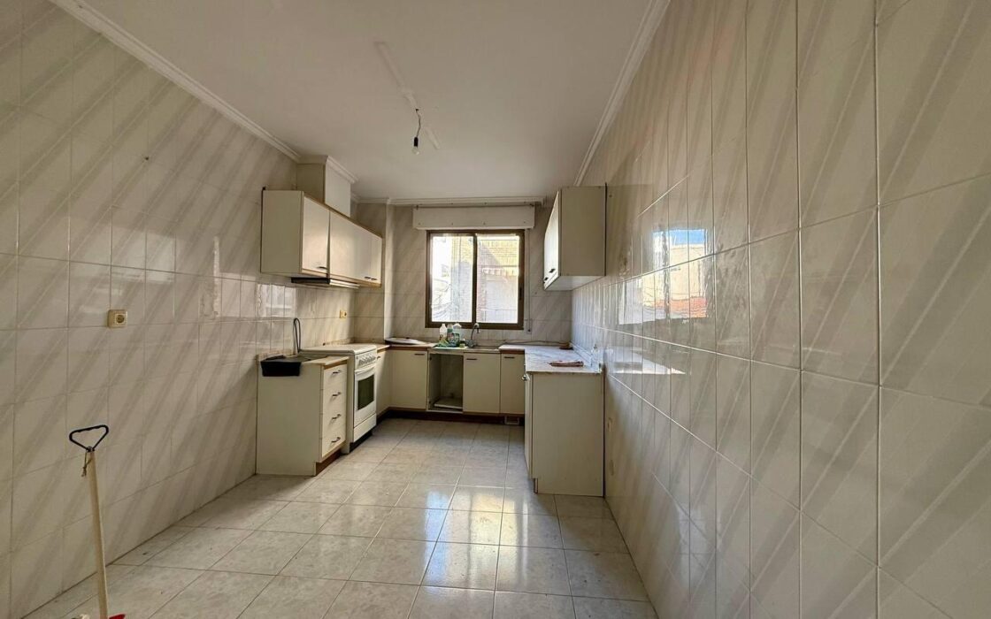 Апартаменты 119 кв.м у моря в Торревьехе с лифтом