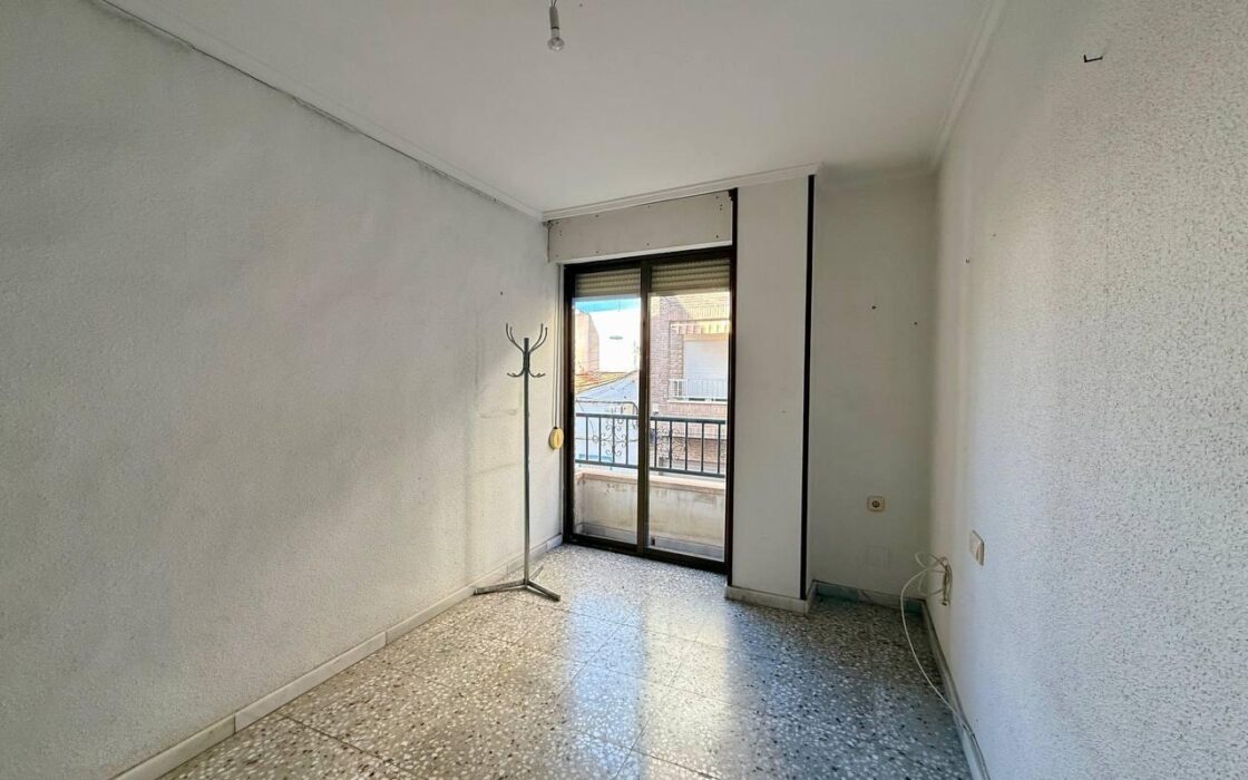 Апартаменты 119 кв.м у моря в Торревьехе с лифтом