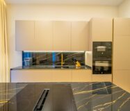 Продаются апартаменты в Чуэке, Мадрид, 146 кв.м, с балконом