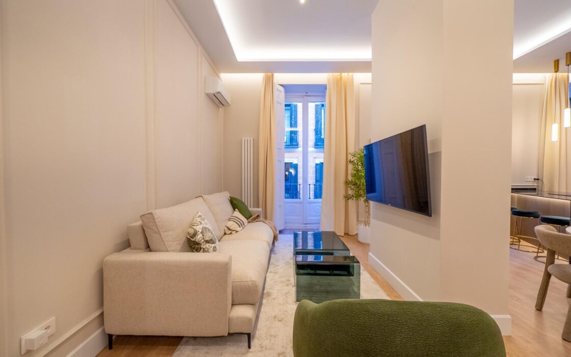 Продаются апартаменты в Чуэке, Мадрид, 146 кв.м, с балконом