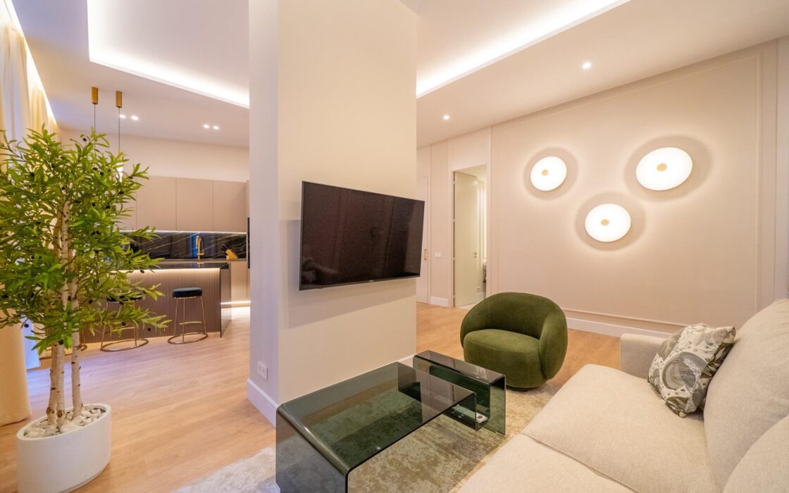 Продаются апартаменты в Чуэке, Мадрид, 146 кв.м, с балконом