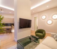 Продаются апартаменты в Чуэке, Мадрид, 146 кв.м, с балконом