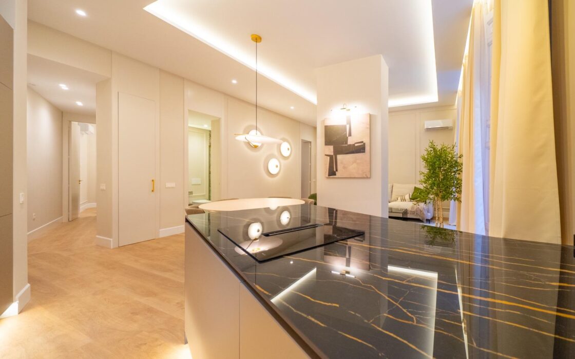 Продаются апартаменты в Чуэке, Мадрид, 146 кв.м, с балконом