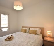 Трикімнатні апартаменти в Кампамор біля пляжу з басейном