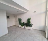 Трикімнатні апартаменти в Кампамор біля пляжу з басейном