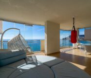 Апартамент в Кальпе 4 кімнати з терасою та видом на море