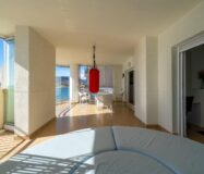 Апартамент в Кальпе 4 кімнати з терасою та видом на море