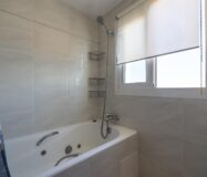 Апартамент в Кальпе 4 кімнати з терасою та видом на море