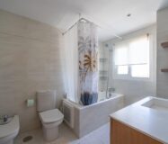 Апартамент в Кальпе 4 кімнати з терасою та видом на море