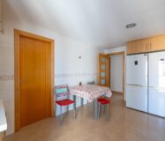 Апартамент в Кальпе 4 кімнати з терасою та видом на море