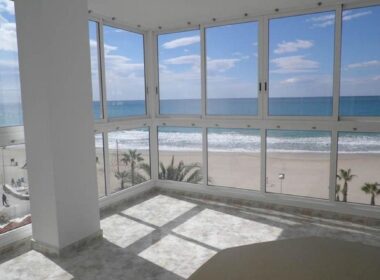 Квартира з терасою та видом на море в Кальпе, 140 кв.м.