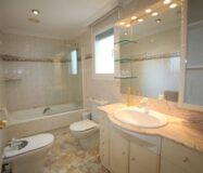 Квартира з терасою та видом на море в Кальпе, 140 кв.м.