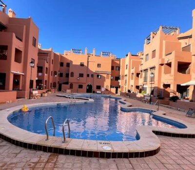 Апартаменти в Торрев’єсі 3 кімнати з терасою біля моря