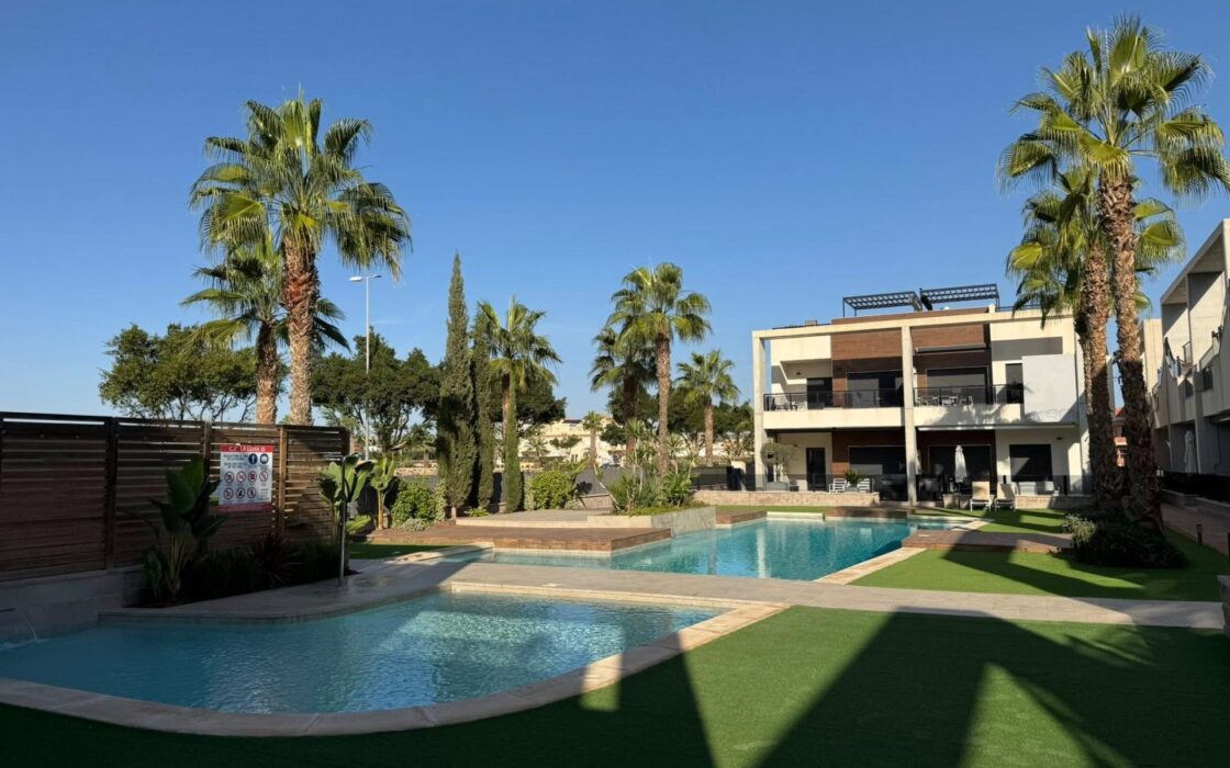 Уютное Бунгало 2 Спальни с Террасами в Гуардамар дель Сегура