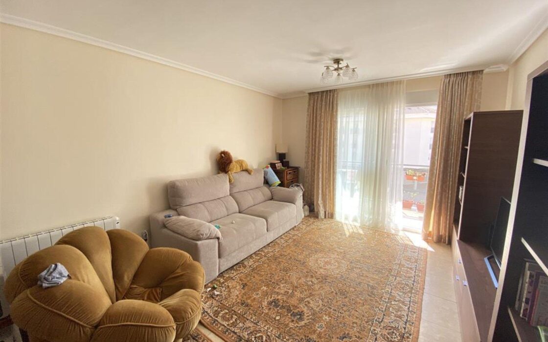 Просторна квартира в Альтеї, 250 м до пляжу, 134 кв.м.