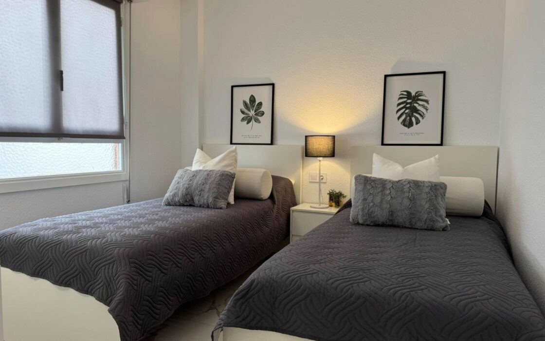 Апартаменты в Торревьехе 111 кв.м с террасой у моря