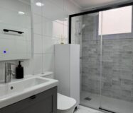 Апартаменты в Торревьехе 111 кв.м с террасой у моря