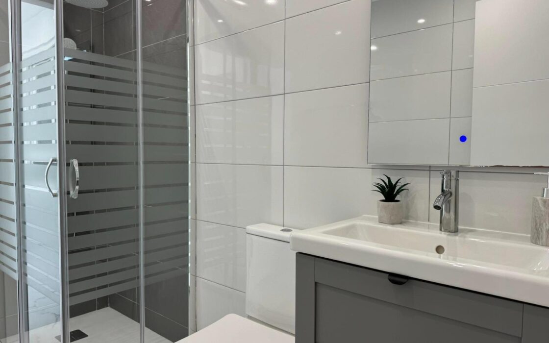 Апартаменты в Торревьехе 111 кв.м с террасой у моря