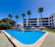 Апартаменты в Торревьехе 84 кв.м у моря с 3 комнатами