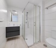 Апартаменты в Торревьехе 84 кв.м у моря с 3 комнатами