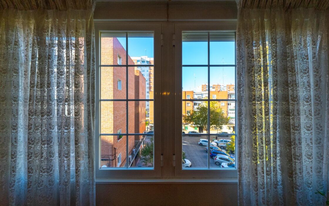 Светлая квартира 65 кв.м в Barrio del Pilar рядом с метро