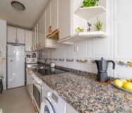 Светлая квартира 65 кв.м в Barrio del Pilar рядом с метро