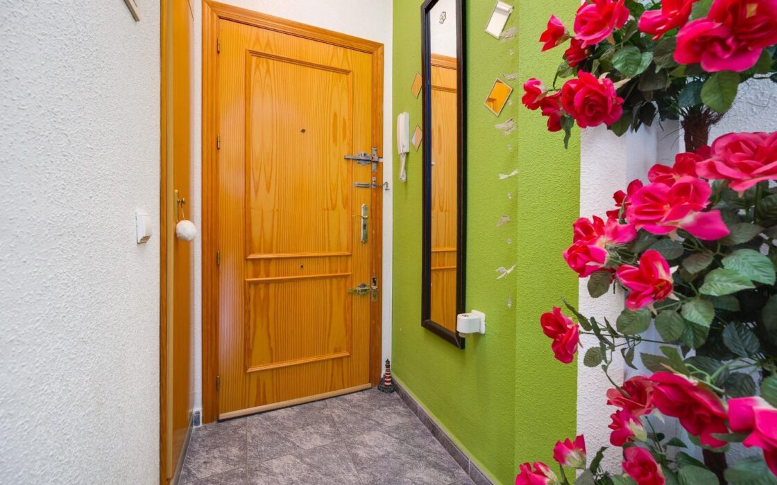 Апартаменты 60 кв.м с террасой в Торревьеха у моря