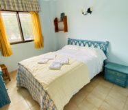 Світла квартира з терасою та видом на море в Кальпе 90 кв.м.