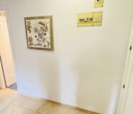 Світла квартира з терасою та видом на море в Кальпе 90 кв.м.