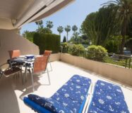 Світла квартира з терасою та видом на море в Кальпе 90 кв.м.