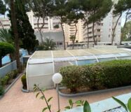 Світла квартира з терасою та видом на море в Кальпе 90 кв.м.