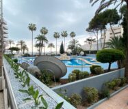 Світла квартира з терасою та видом на море в Кальпе 90 кв.м.