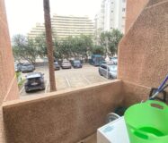 Світла квартира з терасою та видом на море в Кальпе 90 кв.м.