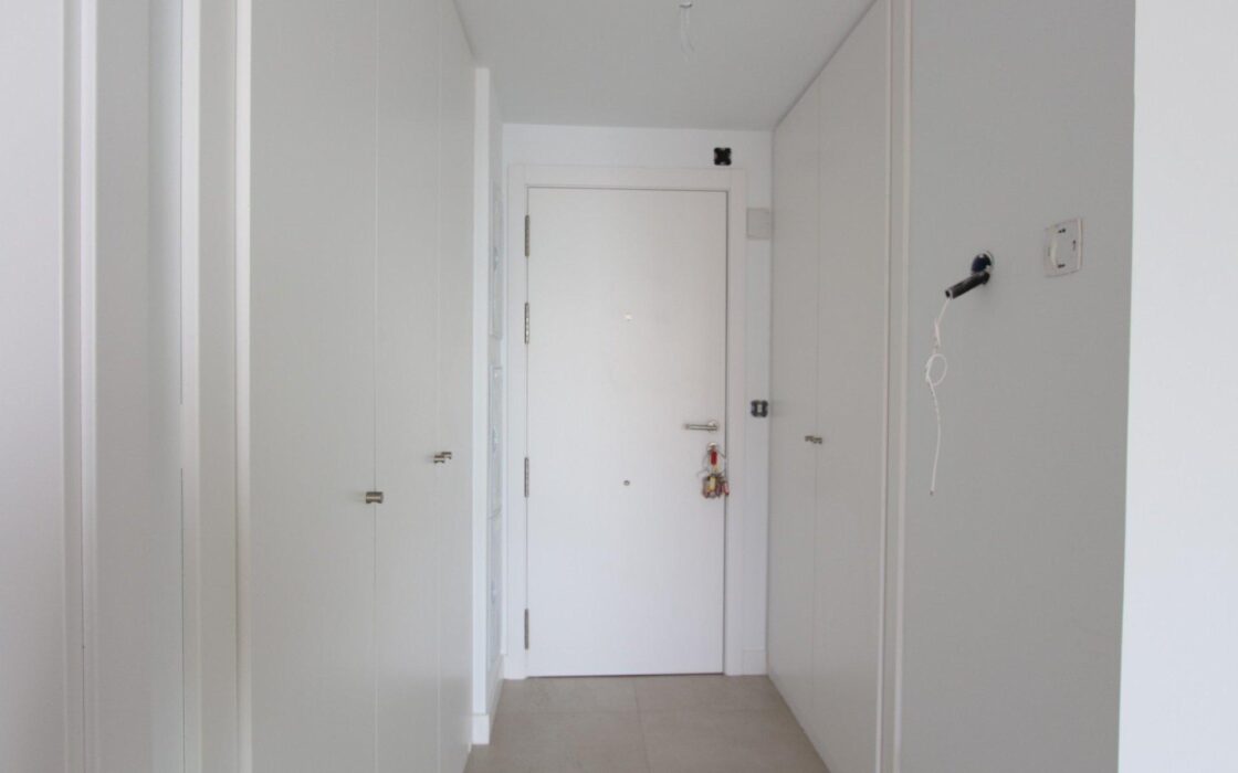 Апартамент з терасою та видом на море в Кальпе, 91 кв.м