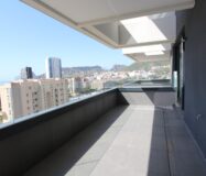 Апартамент з терасою та видом на море в Кальпе, 91 кв.м