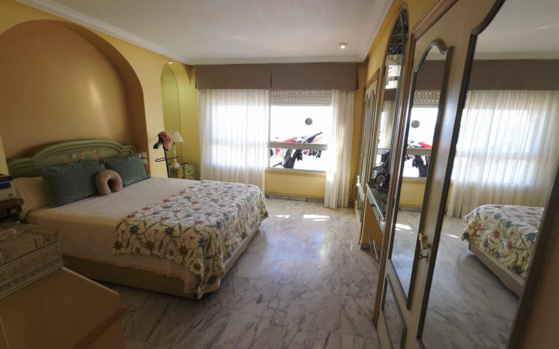 Апартаменты 152 кв.м у моря в San Juan Playa