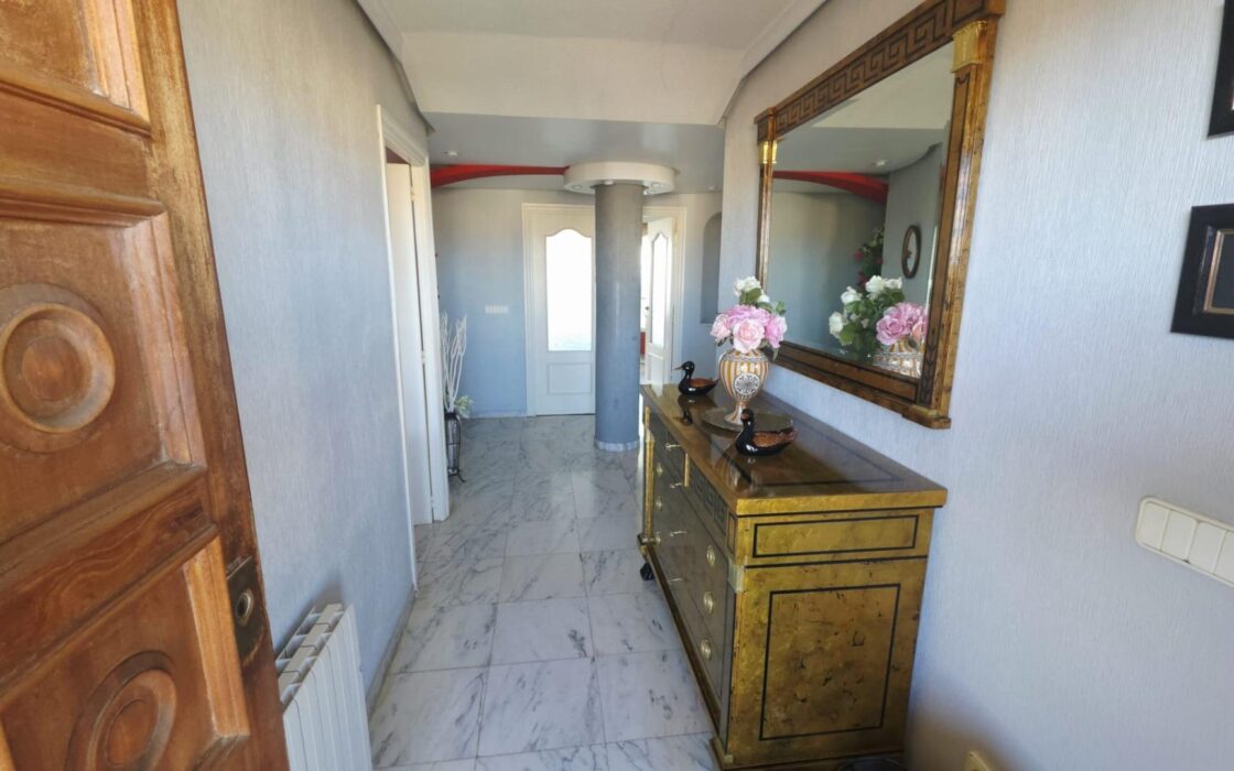 Апартаменты 152 кв.м у моря в San Juan Playa