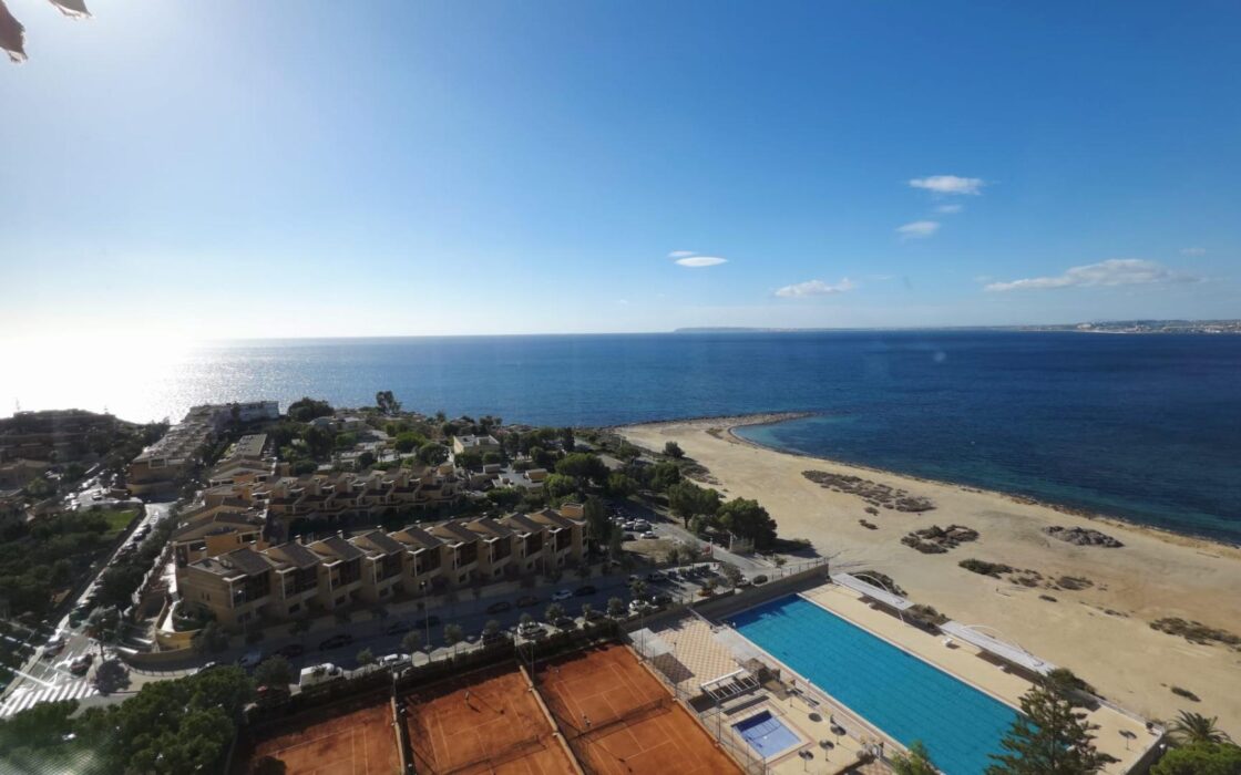 Апартаменты 152 кв.м у моря в San Juan Playa