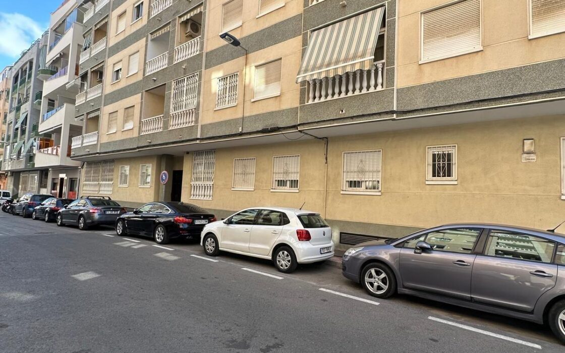 Апартаменты 59 кв.м у моря в Торревьехе с террасой