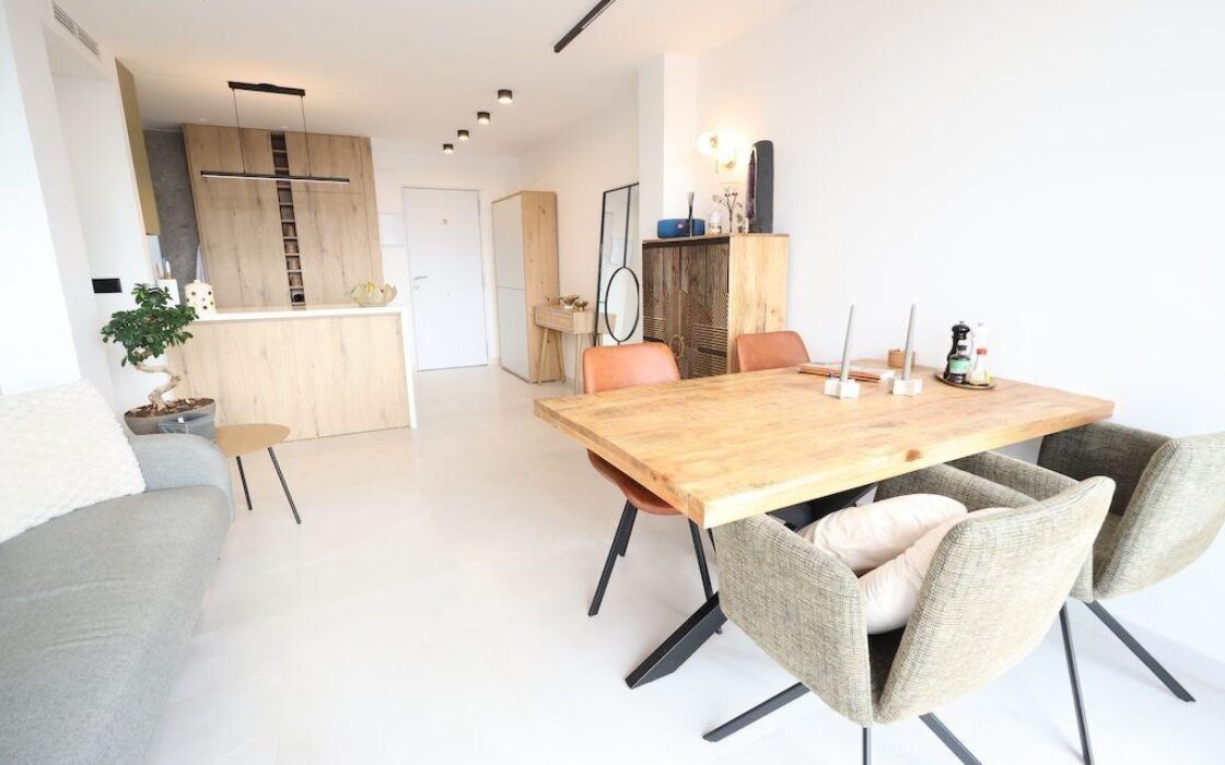 Апартаменти 90 кв.м в Пилар де ла Орадада, 4 кімнати у моря