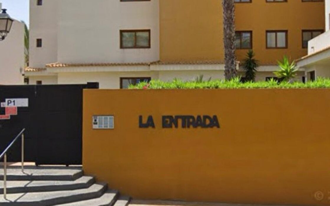 Апартаменти в Торревьехе 110 кв.м з терасою та видом на море