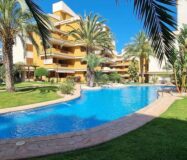 Апартаменти в Торревьехе 110 кв.м з терасою та видом на море