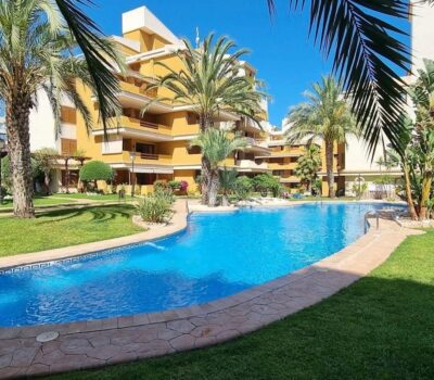 Апартаменти в Торревьехе 110 кв.м з терасою та видом на море