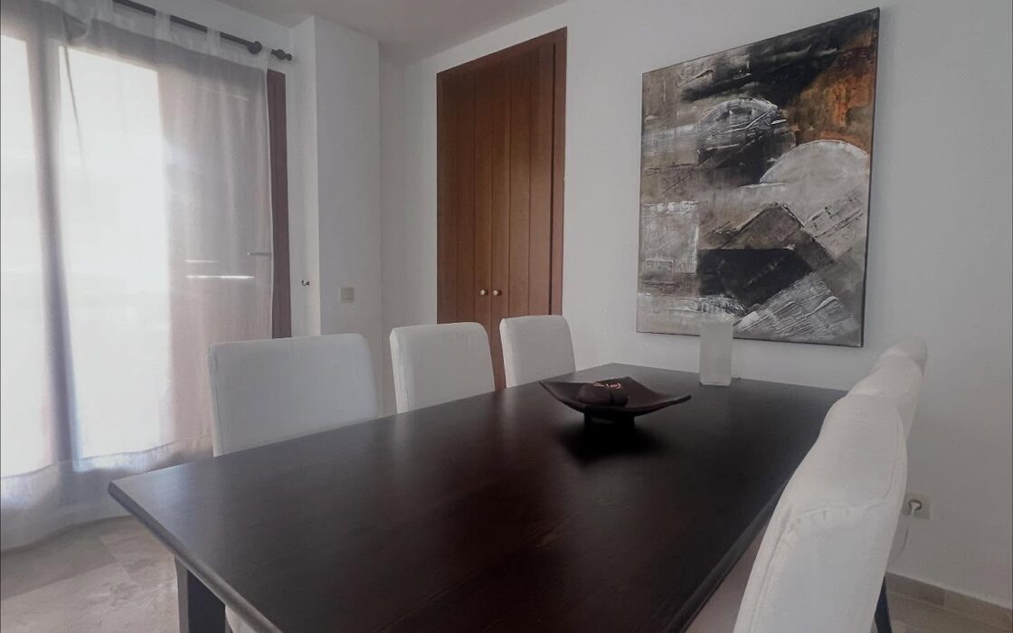 Апартаменти в Торревьехе 110 кв.м з терасою та видом на море