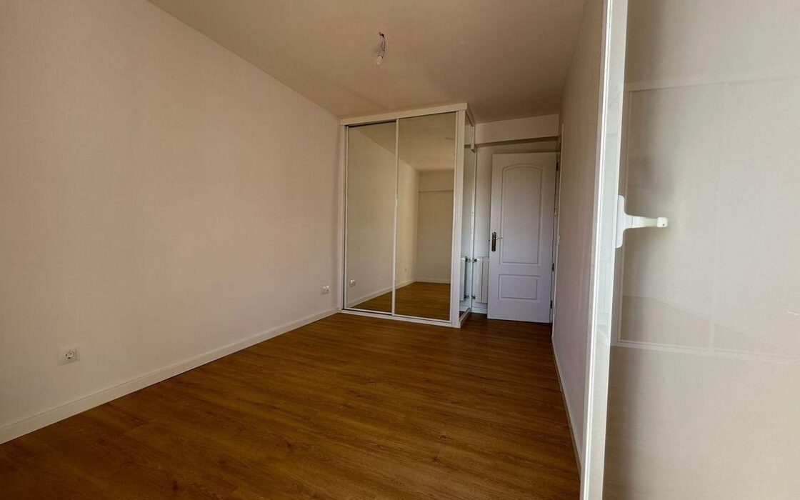 Светлая квартира с двумя спальнями в Мадриде, 55 кв.м.