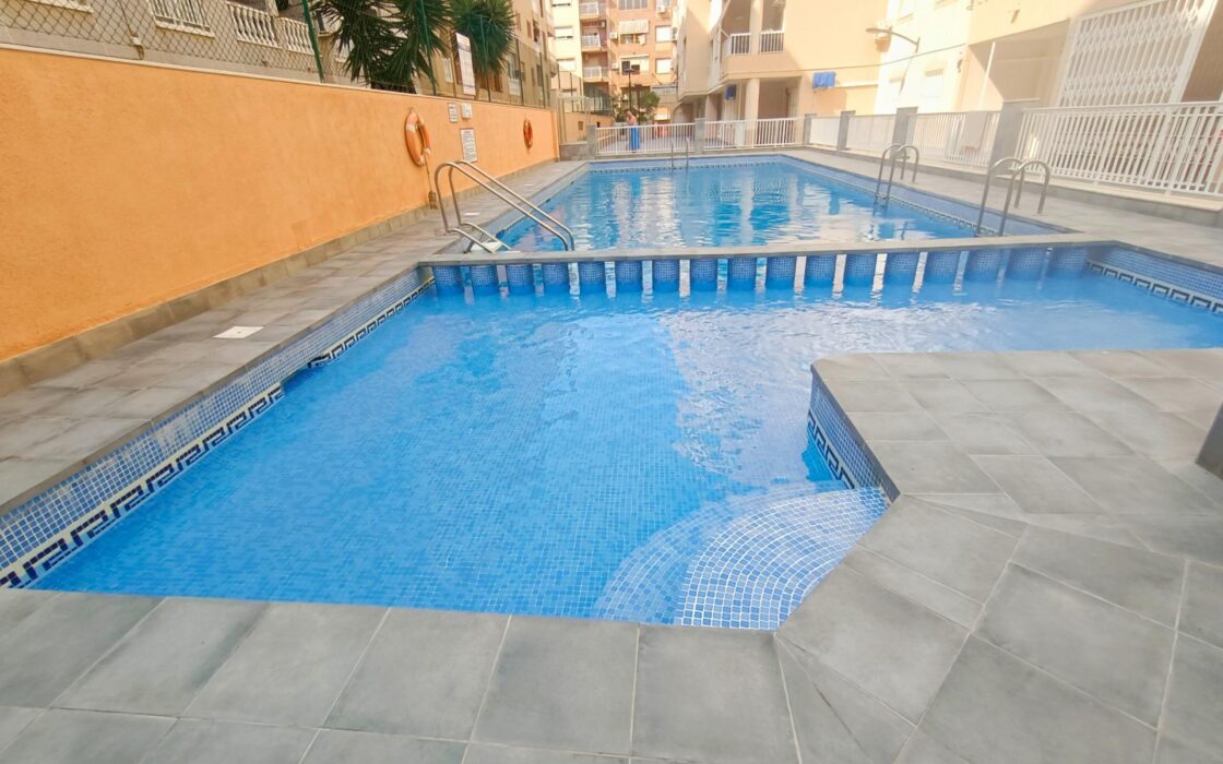 Апартаменты 62 кв.м в Торревьехе с террасой у моря